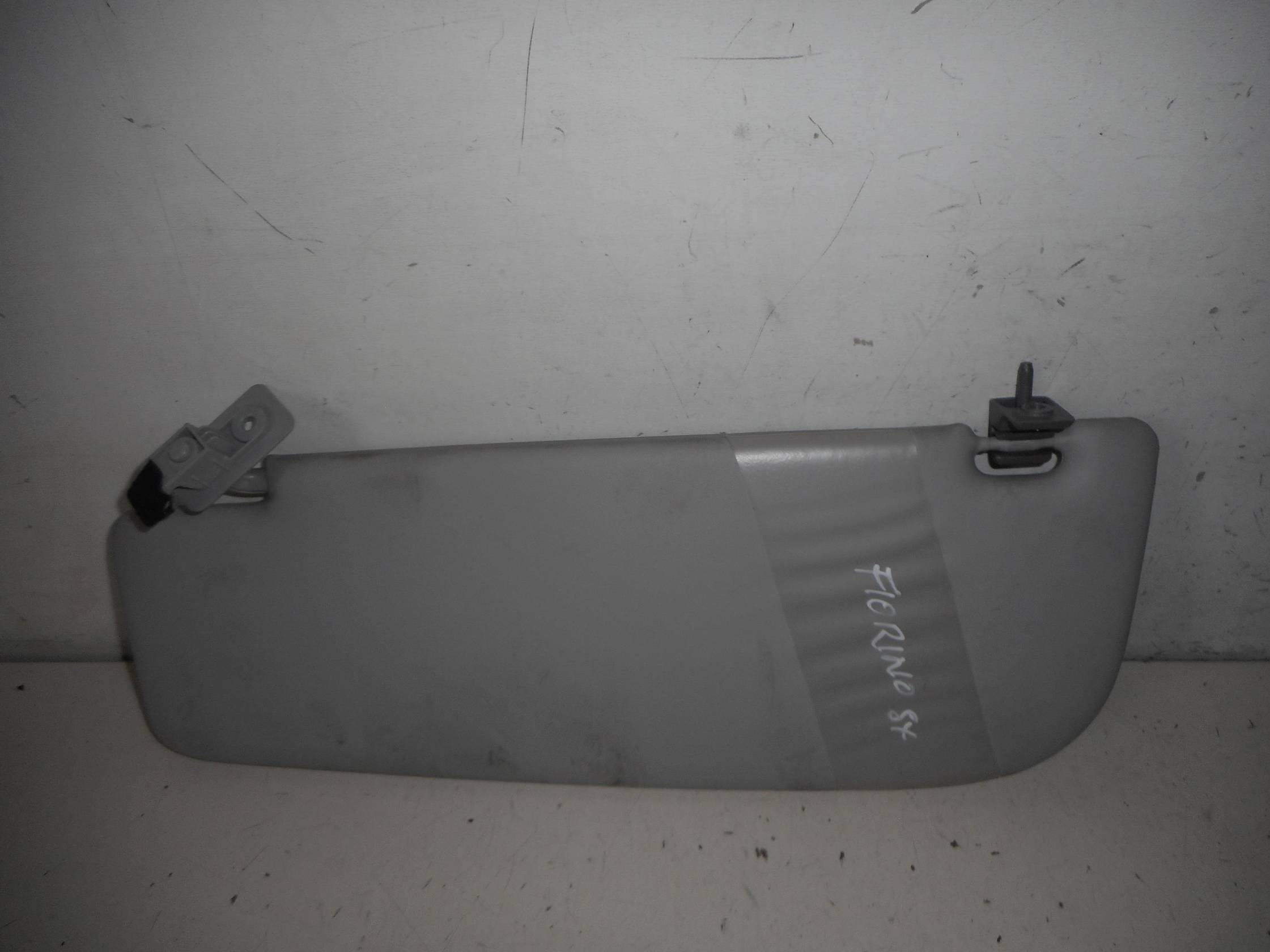 Aletta parasole parabrezza sx.